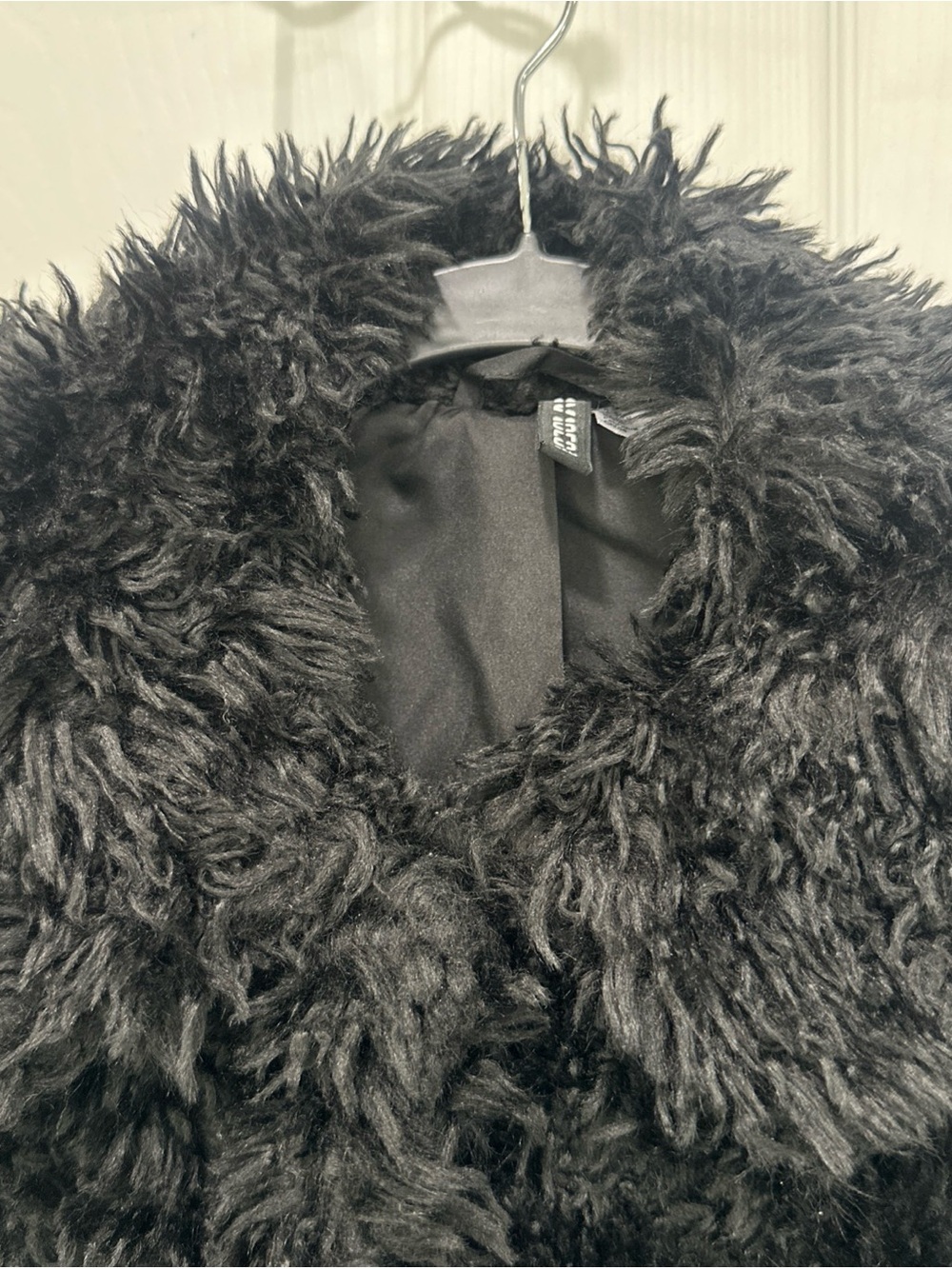 H&M DIVIDED Women's Black Shag Faux Fur Coat Size XS - Picture 3 of 11